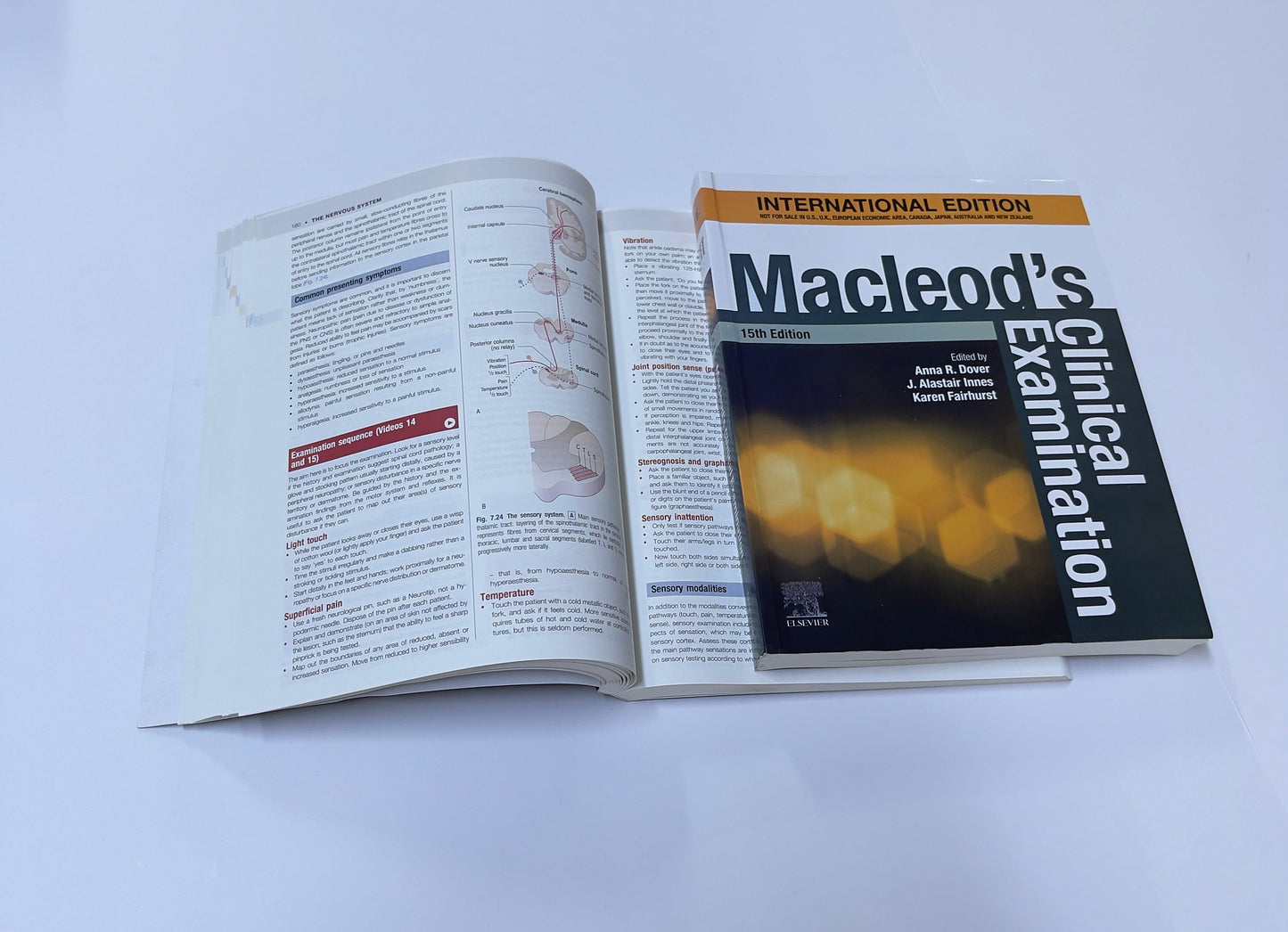 Clinical Examination Macleod's 15th Edition - International Edition